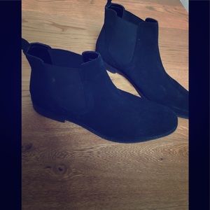 Black Chelsea Boots